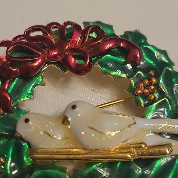Vintage Holiday Brooch - Picture 2 of 6